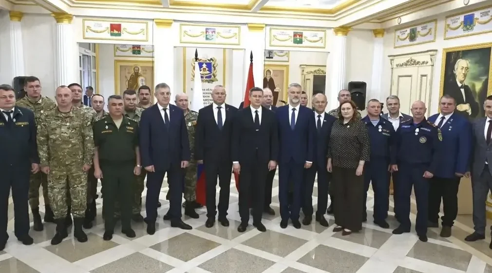 В день образования региона в Брянске вручили государственные награды