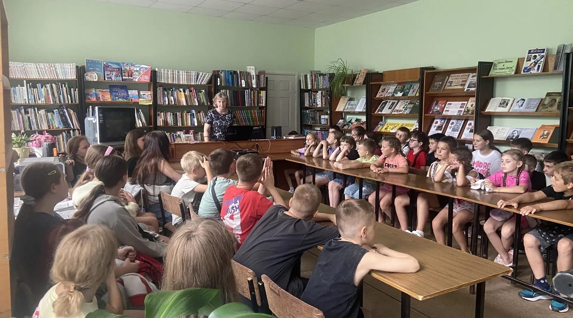 В детской библиотеке г. Унеча провели мероприятие посвященное Дню образования Брянской области