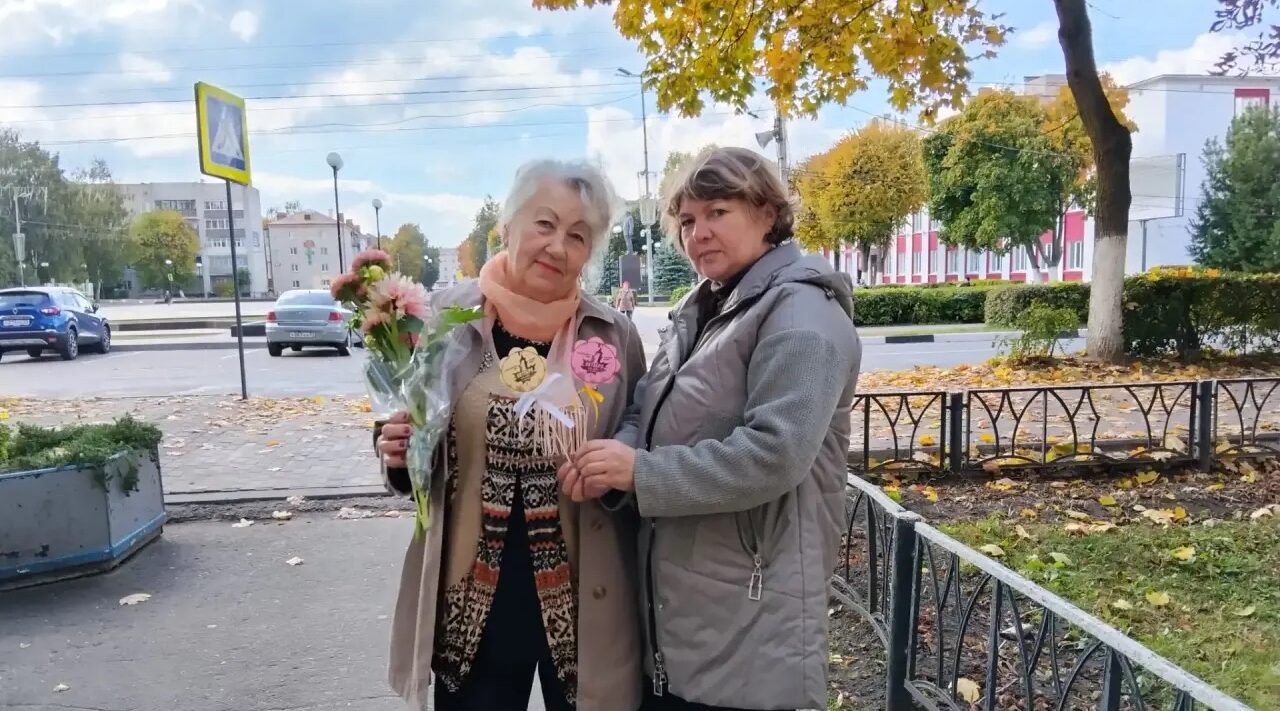 В Унече для жителей «золотого» возраста провели акцию «Пусть будет тёплой осень жизни»